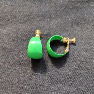 Vintage Napier Gold Tone Green Hoop Screw Back Clip On Statement Earrings